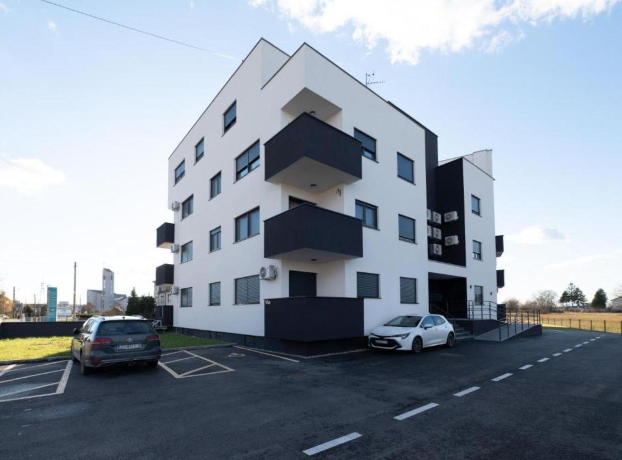 Apartment Kona - Free Parking & Self Check-In Ivanja Reka ภายนอก รูปภาพ