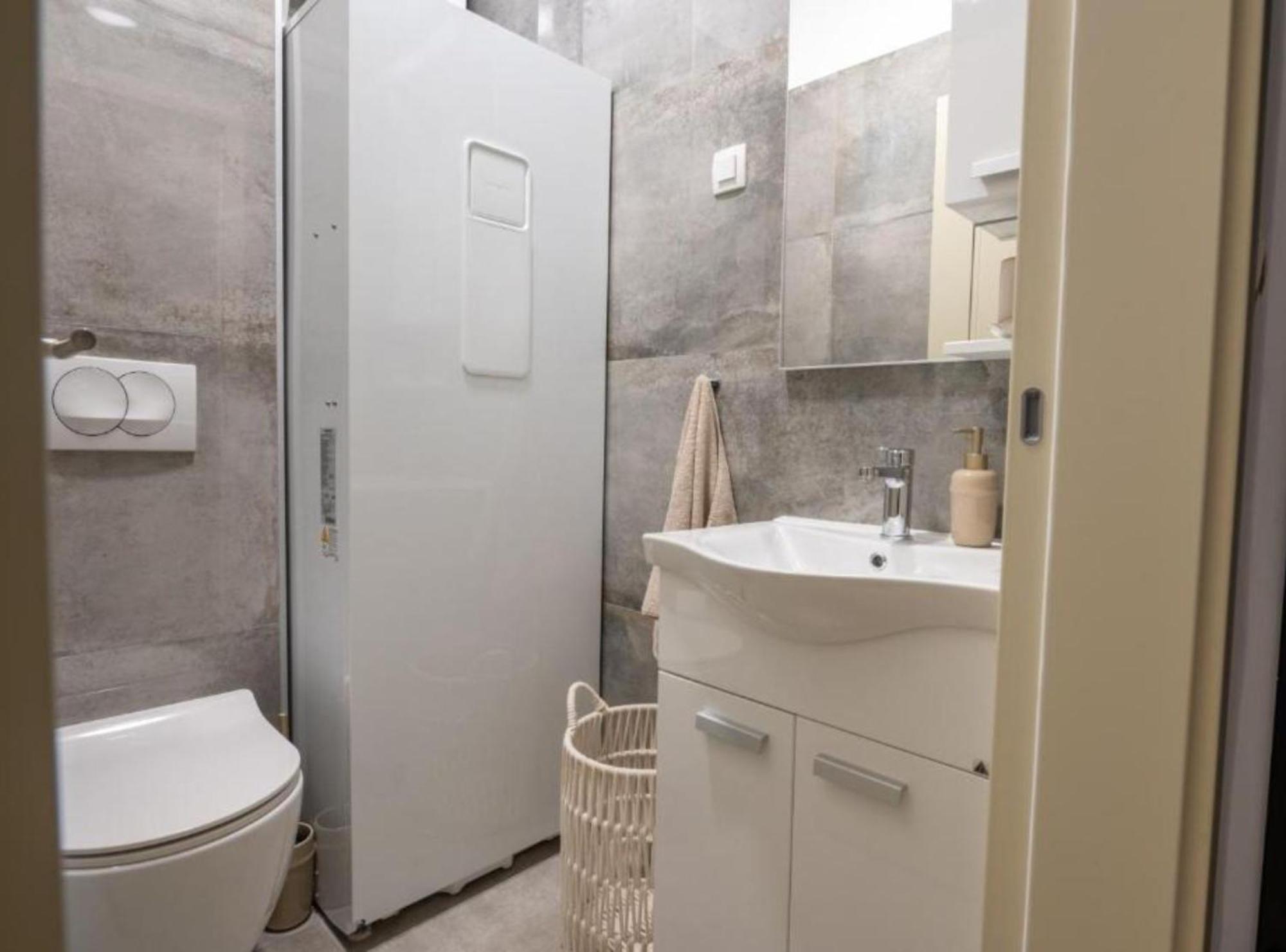 Apartment Kona - Free Parking & Self Check-In Ivanja Reka ภายนอก รูปภาพ